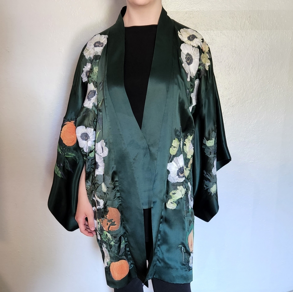 Alice Archer Green Silk Kimono - Picture 7 of 16